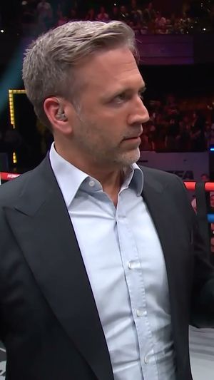 Video post by @zuffaboxing on Facebook
