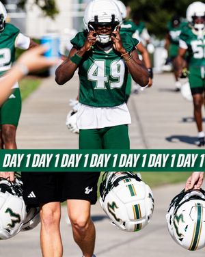 Image post by @usffootball on Instagram