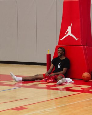 Image post by @bradymoneysniper on Instagram