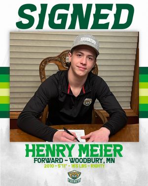 Image post by @everett_silvertips on Instagram