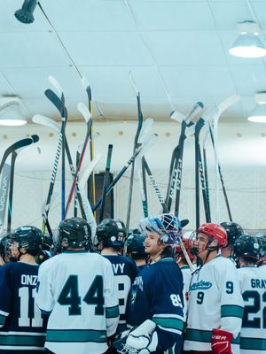 Image post by @uncwhockey on Instagram