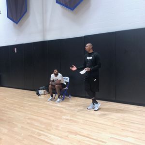 Image post by @iam1cent on Instagram