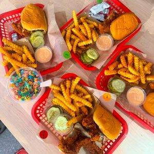 Image post by @daveshotchicken on Instagram