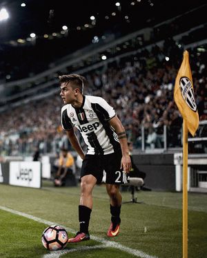 Image post by @football__hqs on Instagram