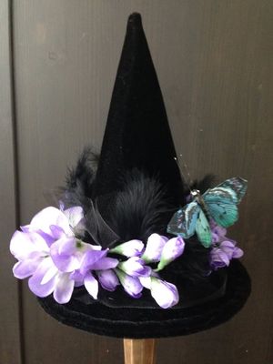 Image post by @mermaidencreations on Facebook