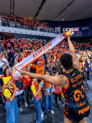 Image post by @valenciabasket on Instagram