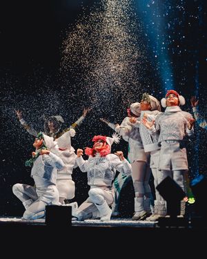 Image post by @chicagotheatre on Instagram