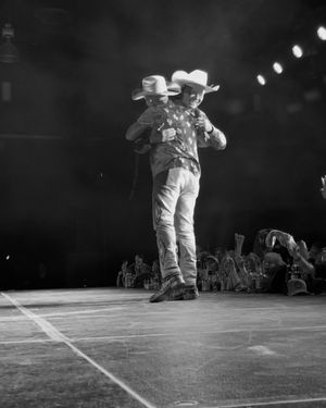 Image post by @frankraymusic on Instagram