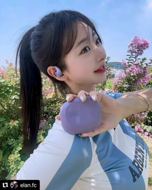Image post by @jblkorea on Instagram
