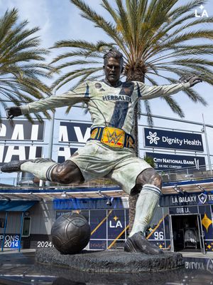 Image post by @lagalaxy on Instagram