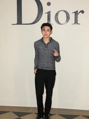 Image post by @ellemenhk on Instagram
