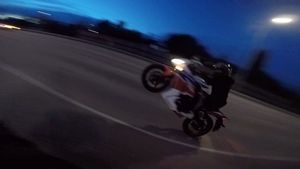 Video post by @wolfridesbikesWRB on Facebook