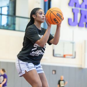 Image post by @sfa_wbb on Instagram