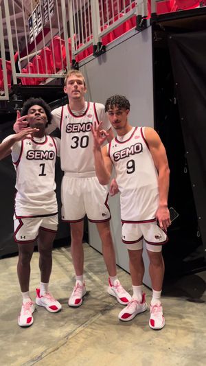 Video post by @semoredhawks on TikTok