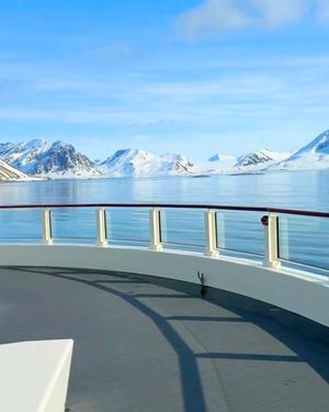 Image post by @lindbladexp on Instagram