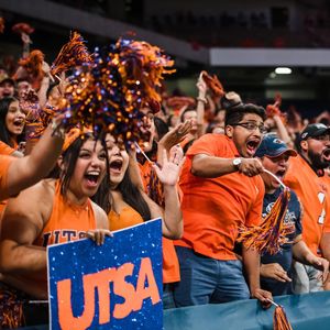 Image post by @utsarowdycrew on Instagram