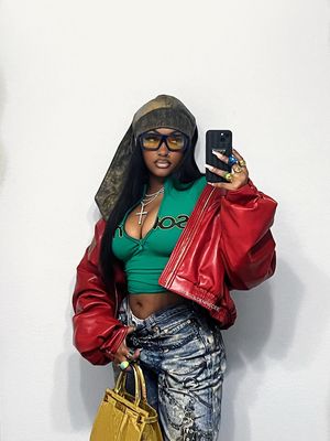 Image post by @itsgoldenpiecee on Instagram