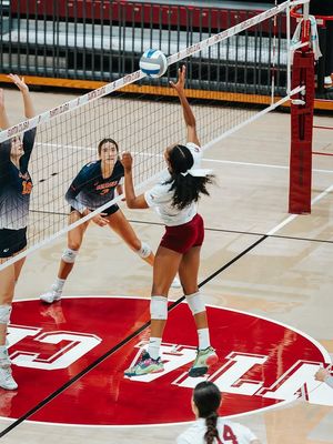Image post by @scuvolleyball on Instagram