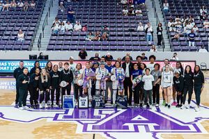 Image post by @sfa_wbb on Instagram