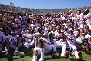 Image post by @theoudaily on Instagram