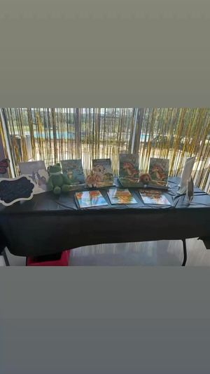 Video post by @juliebrangersjonesauthor on Facebook