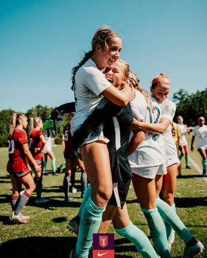 Image post by @ecnlgirls on Instagram