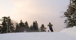 Image post by @mountsunapeeresort on Facebook
