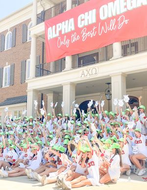 Image post by @alphachiua on Instagram