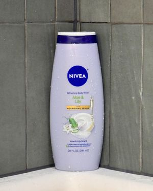 Image post by @niveausa on Instagram