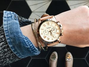 Image post by @Fossil on Twitter