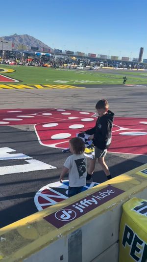 Video post by @LVMotorSpeedway on Facebook