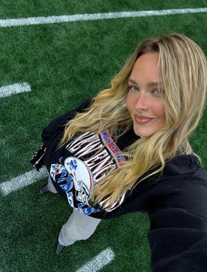 Image post by @camillekostek on Instagram