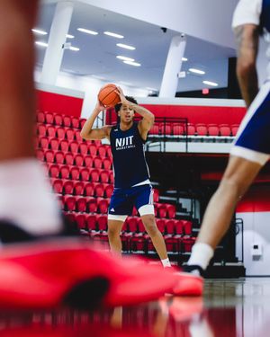 Image post by @njithoops on Instagram