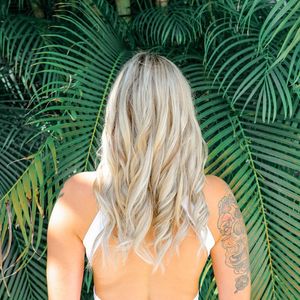 Image post by @srqhair on Instagram
