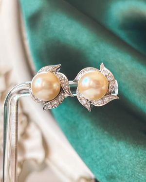 Image post by @maejeanvintage on Instagram