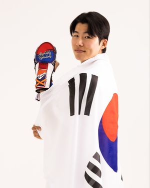 Image post by @HyeseongKimMuse on Twitter