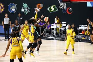 Image post by @nyliberty on Facebook