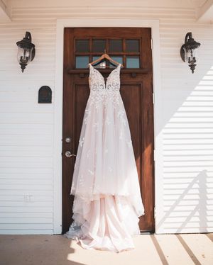 Image post by @elizaphotobeth on Instagram