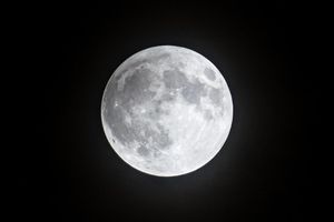 Image post by @nasaartemis on Instagram