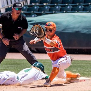 Image post by @utrgvbaseball on Instagram