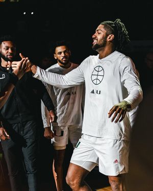 Image post by @caneshoops on Instagram
