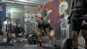 Image post by @warhousebarbell on Instagram