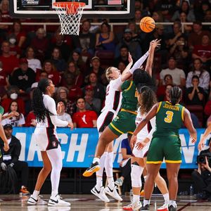 Image post by @stanfordwbb on Instagram