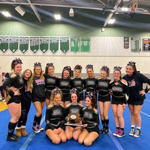 Image post by @bhshawkscheer on Instagram