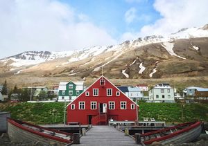 Image post by @kirstenalana on Instagram