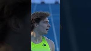 Video post by @WorldAthletics on YouTube