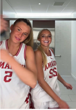 Video post by @chlo_spreen on TikTok