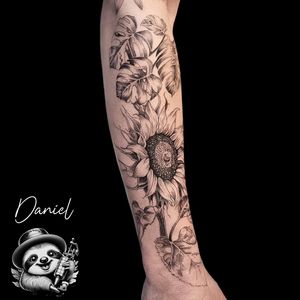 Image post by @whitesloth.tattoo on Instagram