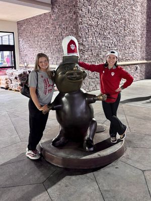 Image post by @HundredIU on Twitter