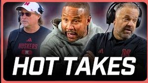 Video post by @hurrdatsports on YouTube